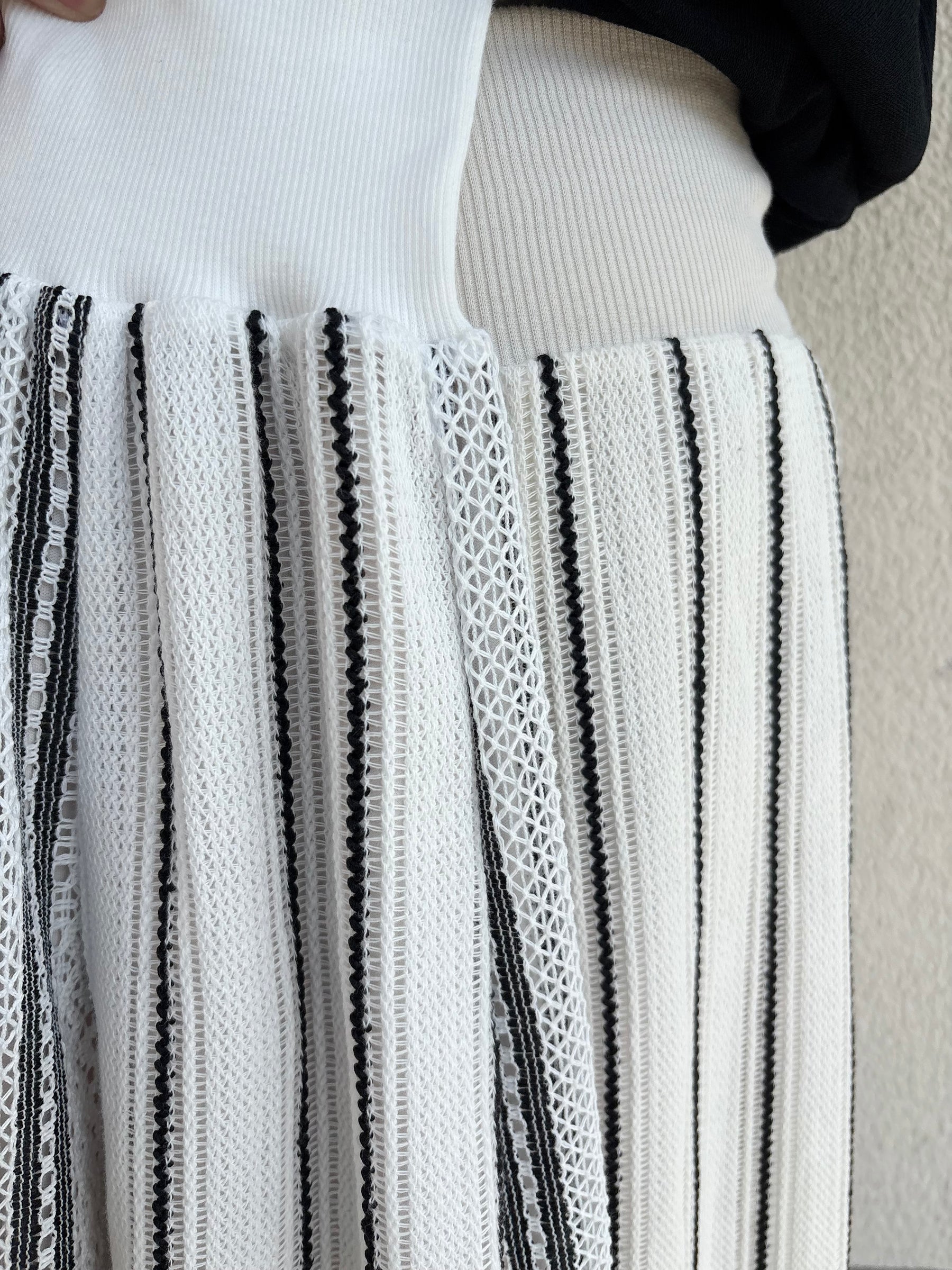 ラッセルストライプスカート