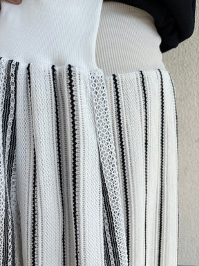 ラッセルストライプスカート