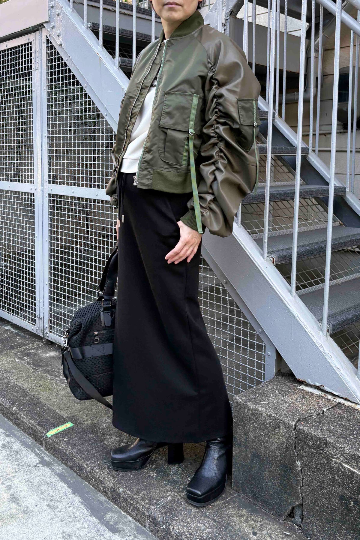 ボンバーフライトジャケット