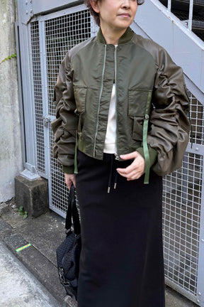 ボンバーフライトジャケット