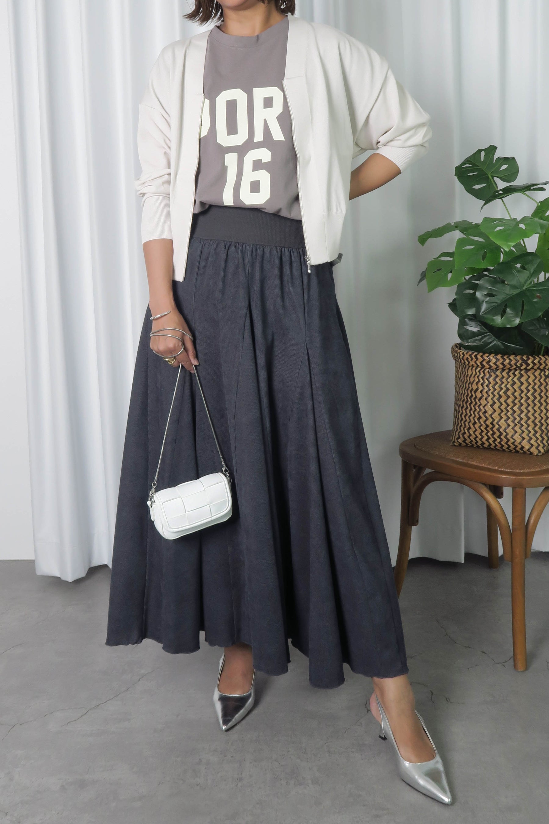 細コーデュロイロングスカート