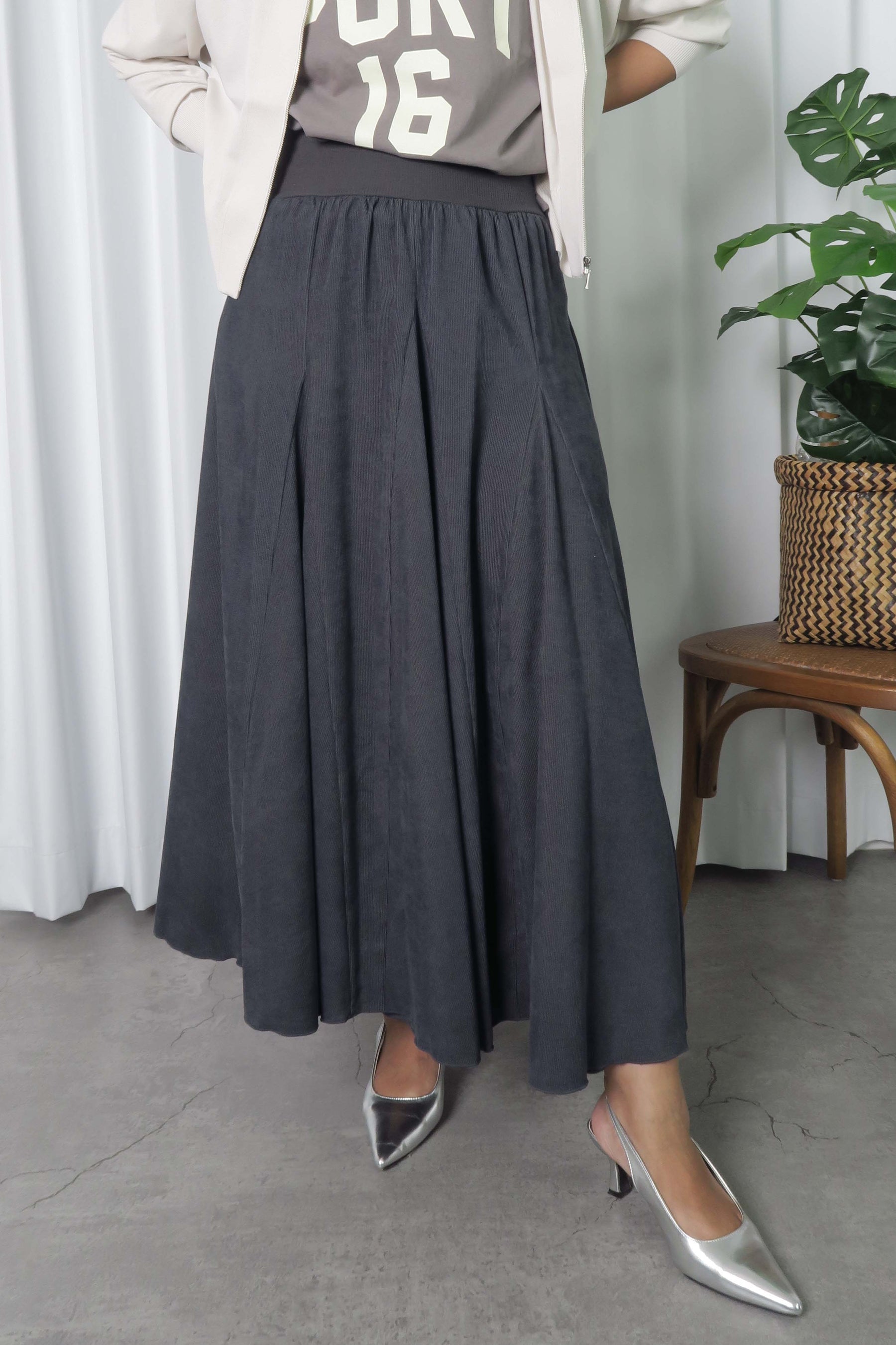 細コーデュロイロングスカート