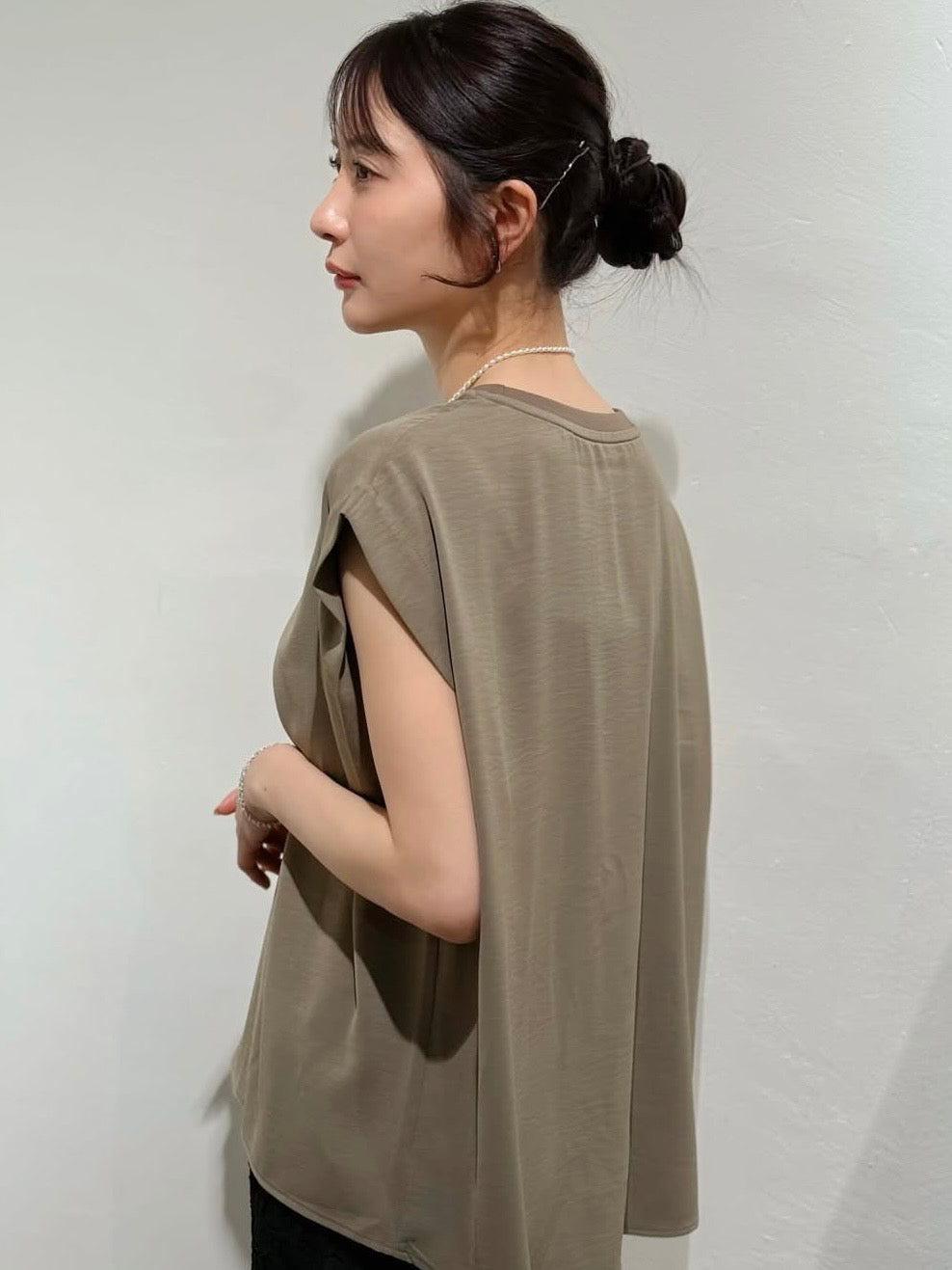 ロゴ刺繍フレンチスリーブTOPS