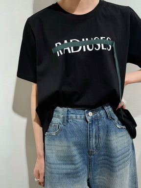 ロゴテープTシャツ