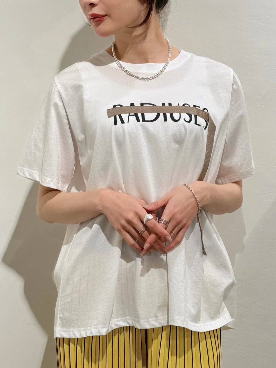 ロゴテープTシャツ.