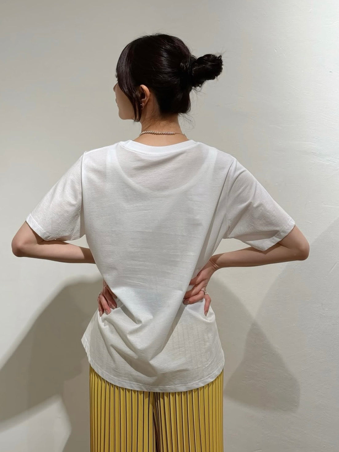 ロゴテープTシャツ