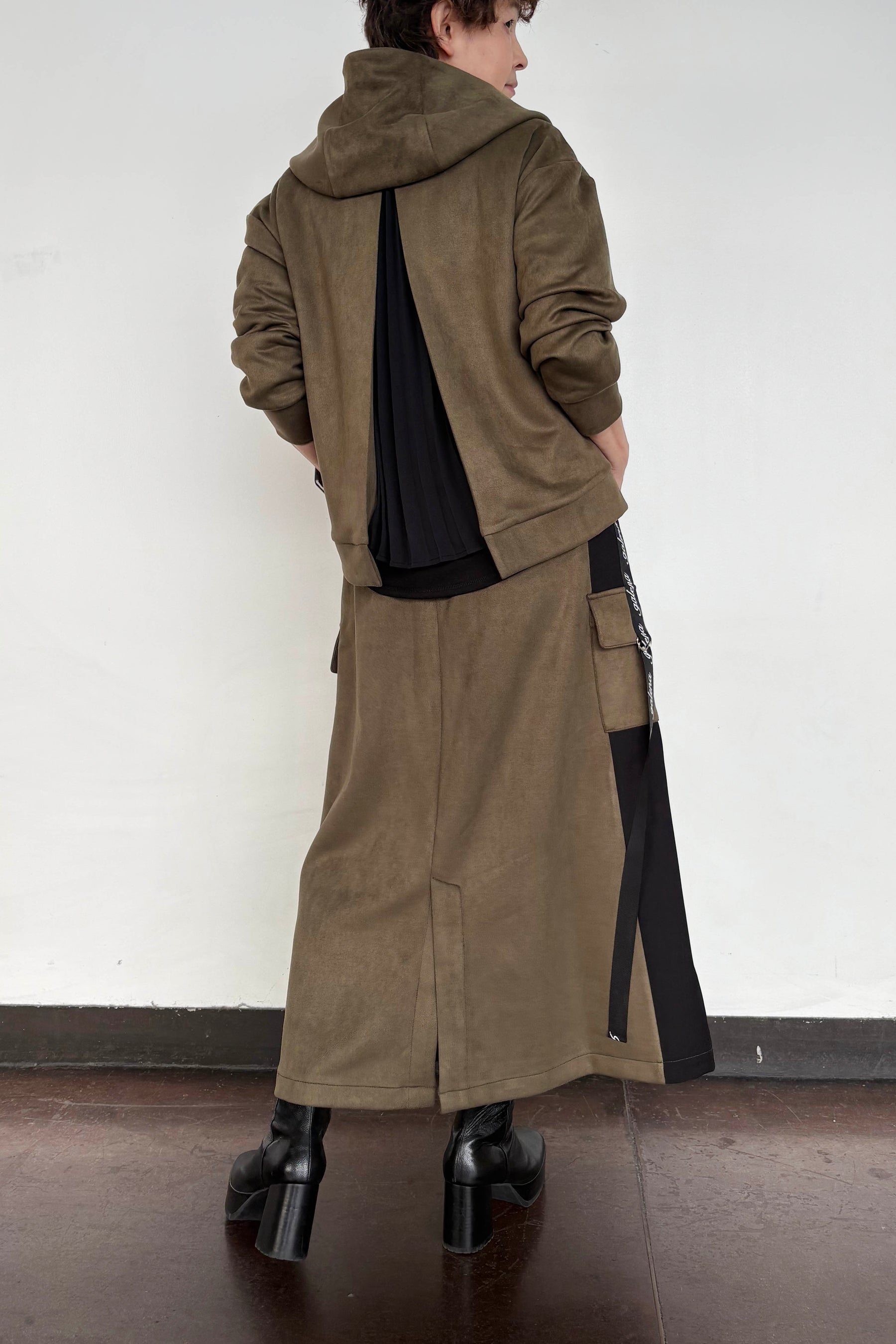 フェイクスエードカーゴスカート