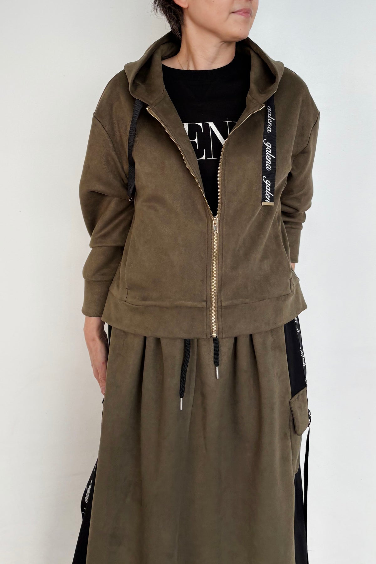 バックフレアスエードパーカー