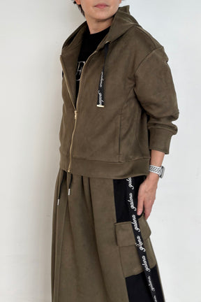 バックフレアスエードパーカー