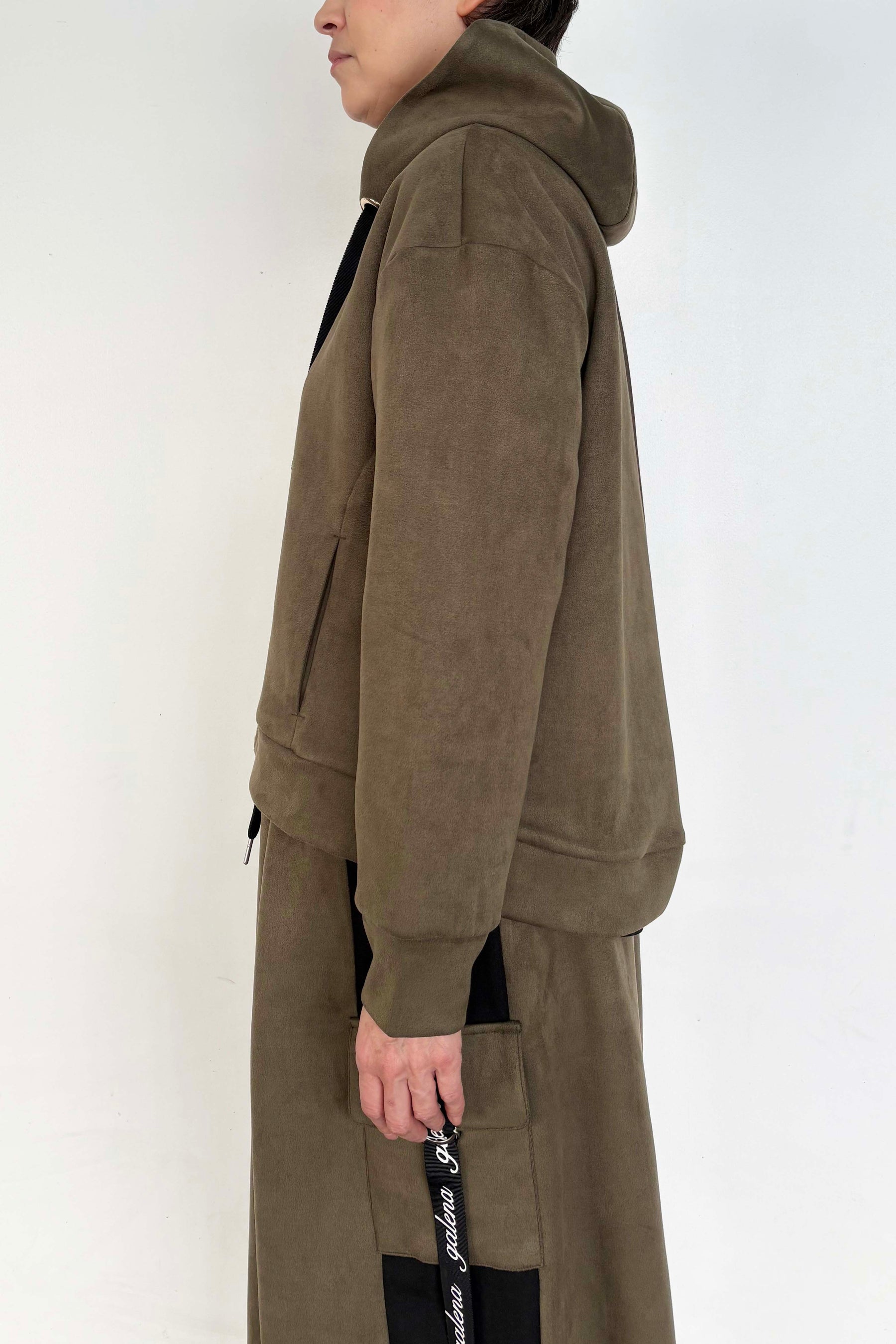 バックフレアスエードパーカー