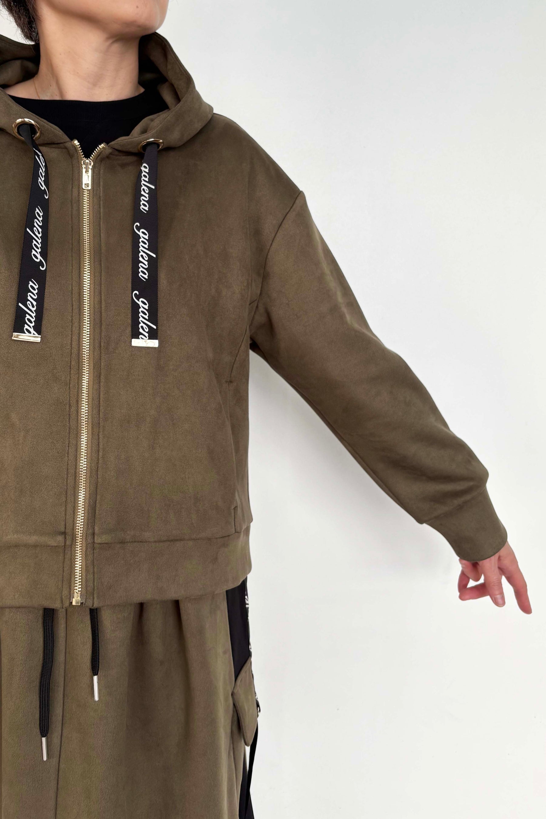 バックフレアスエードパーカー