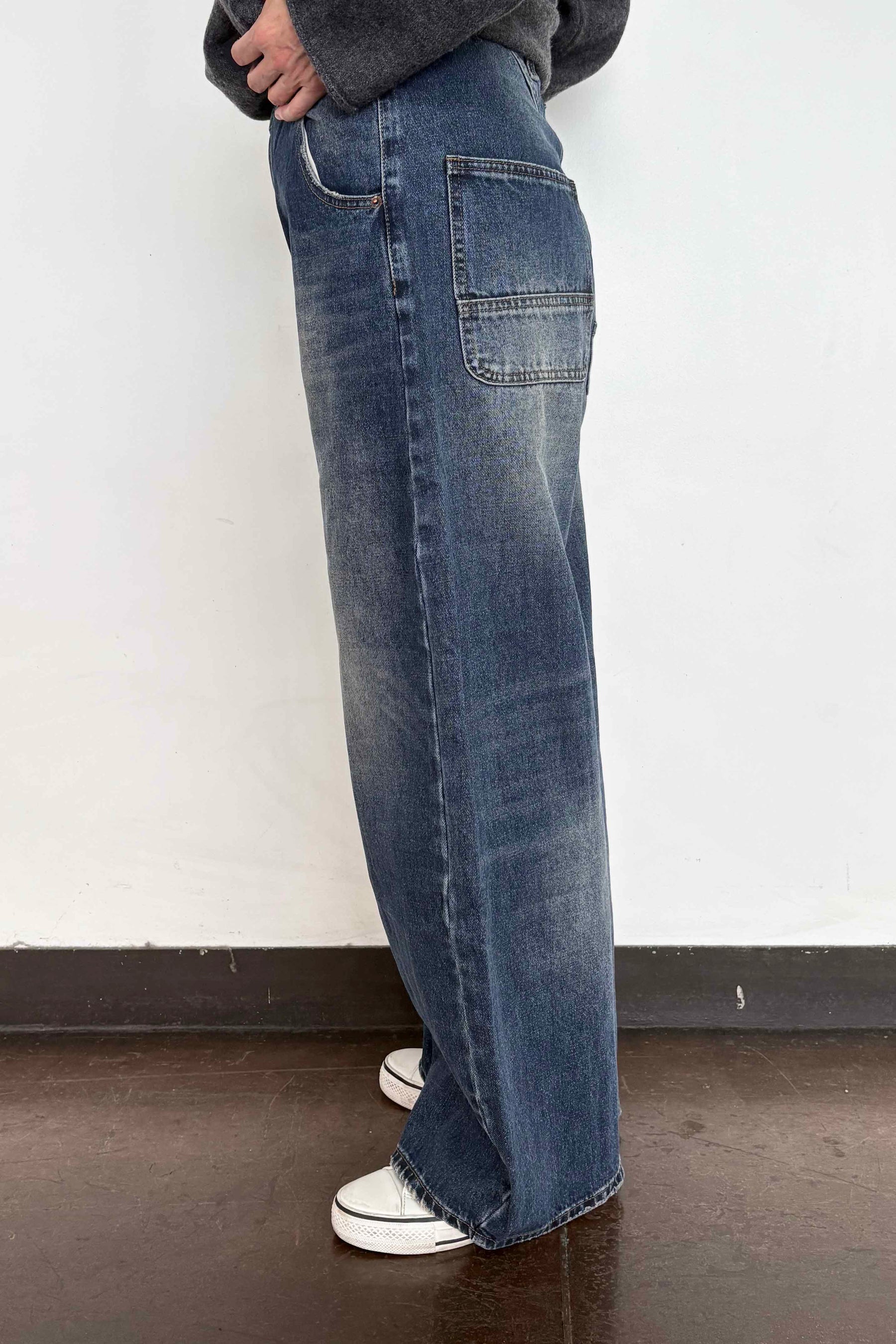 フェードコクーンデニムパンツ