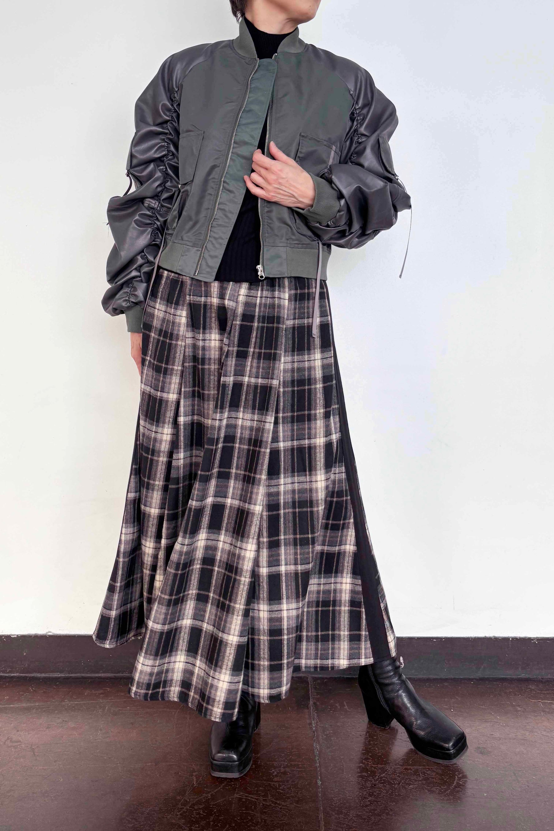 ボンバーフライトジャケット