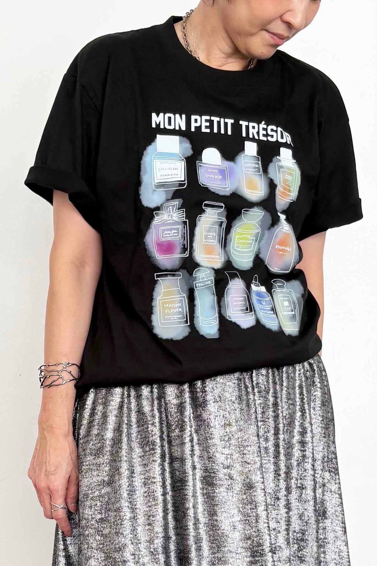 パフュームカラフルロゴプリントTシャツ