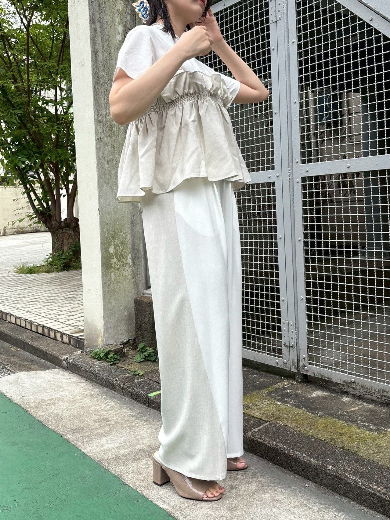 MONiLE (モニーレ)麻タッチ前後配色タックカーブパンツ002922