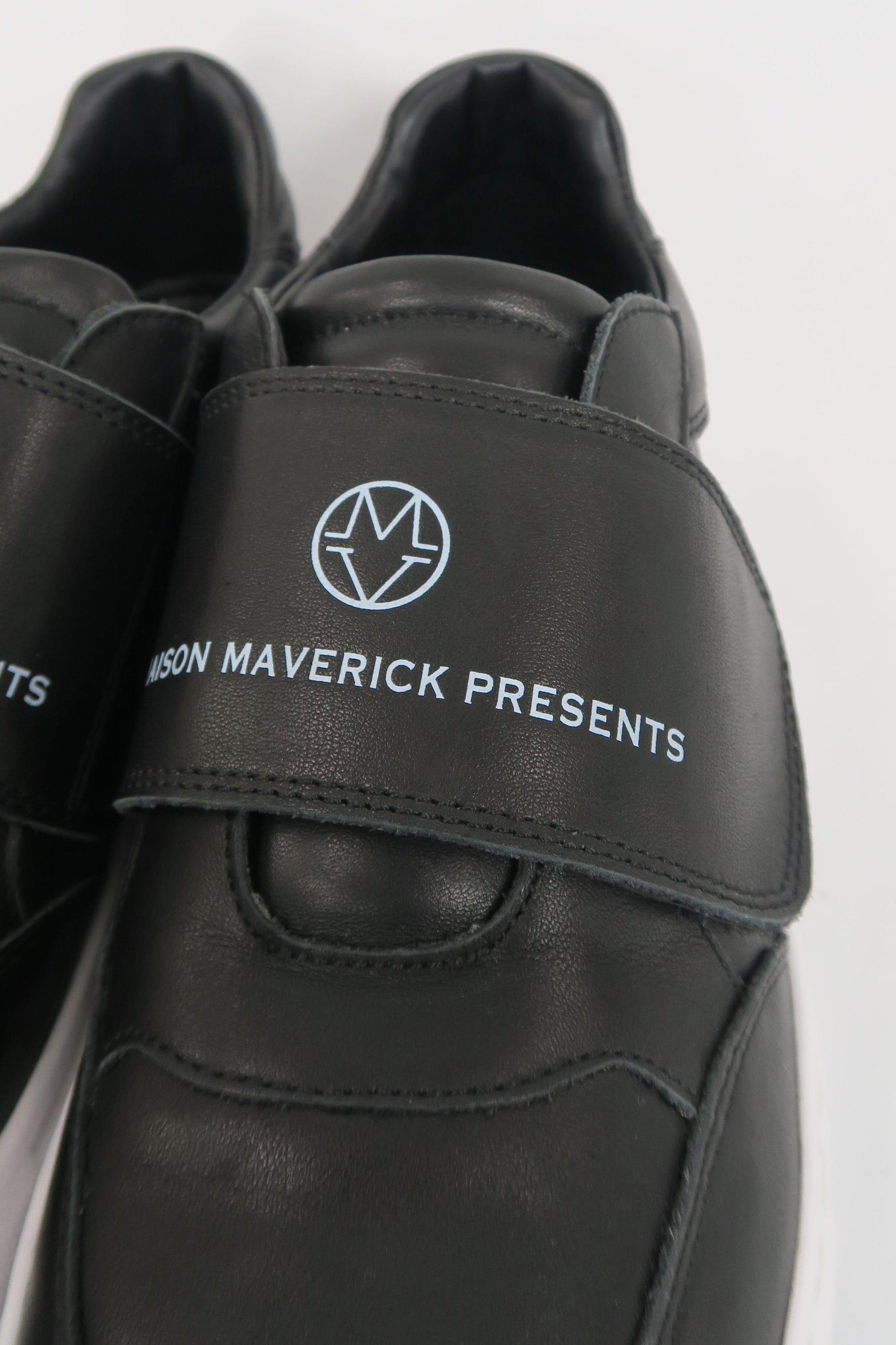 Manson maverick presents(メゾンマーベリックプレゼンツ)タッチストラップスニーカー MS2371　ブラック