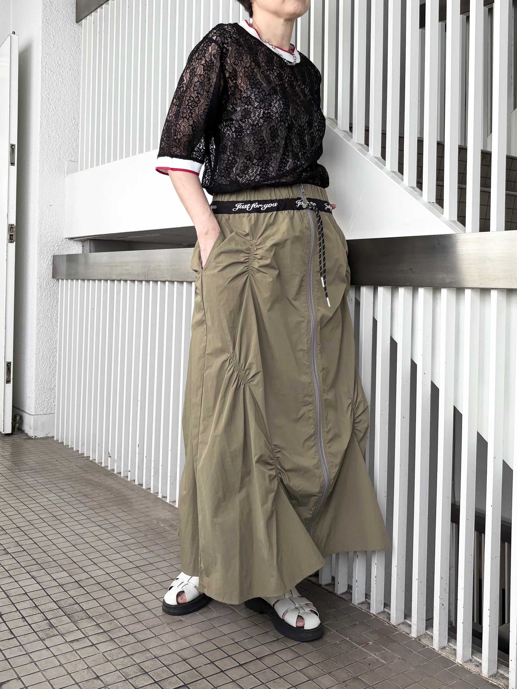 ギャザーナイロンスカート