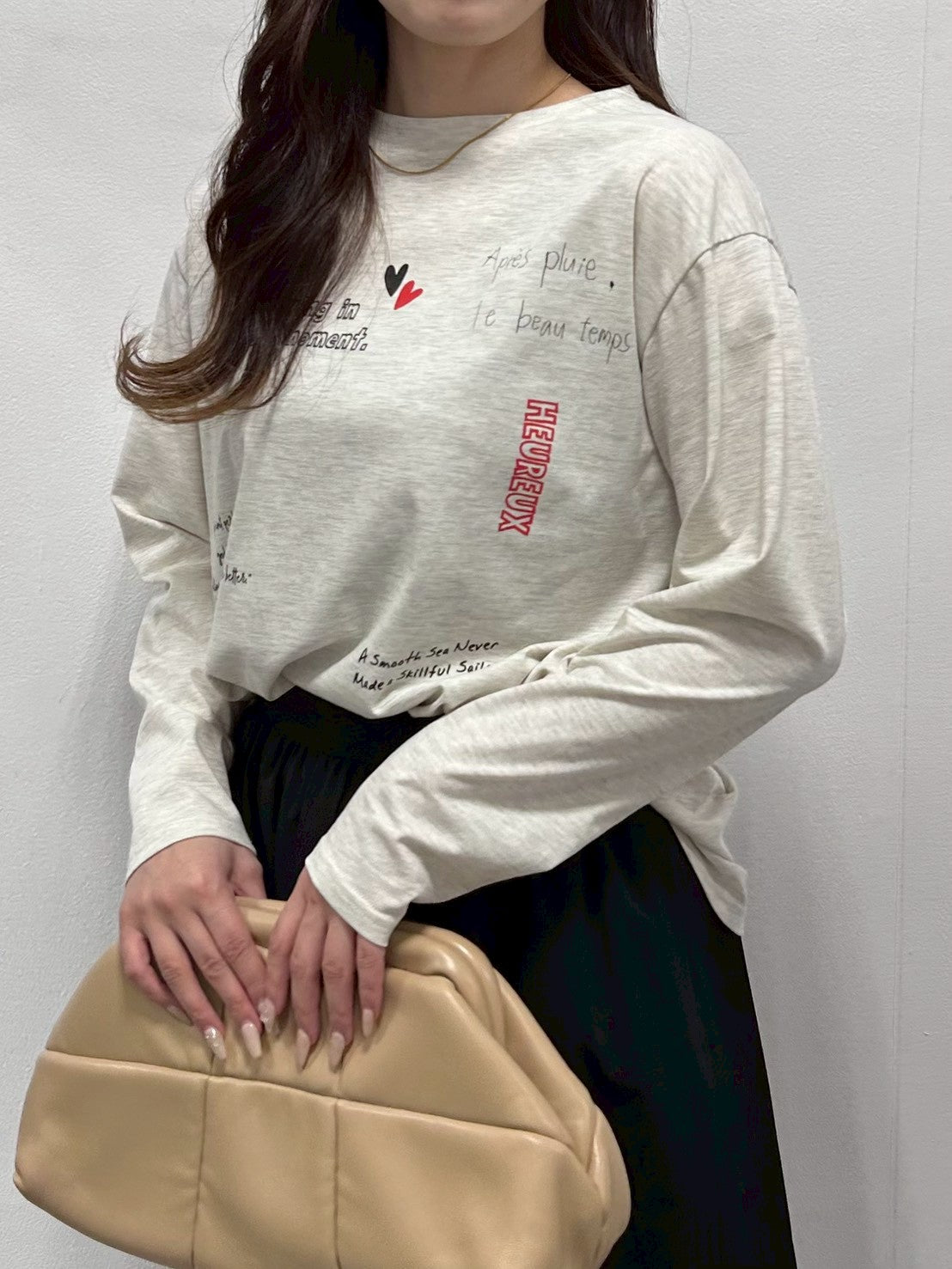 レタリングプリントロングTシャツ