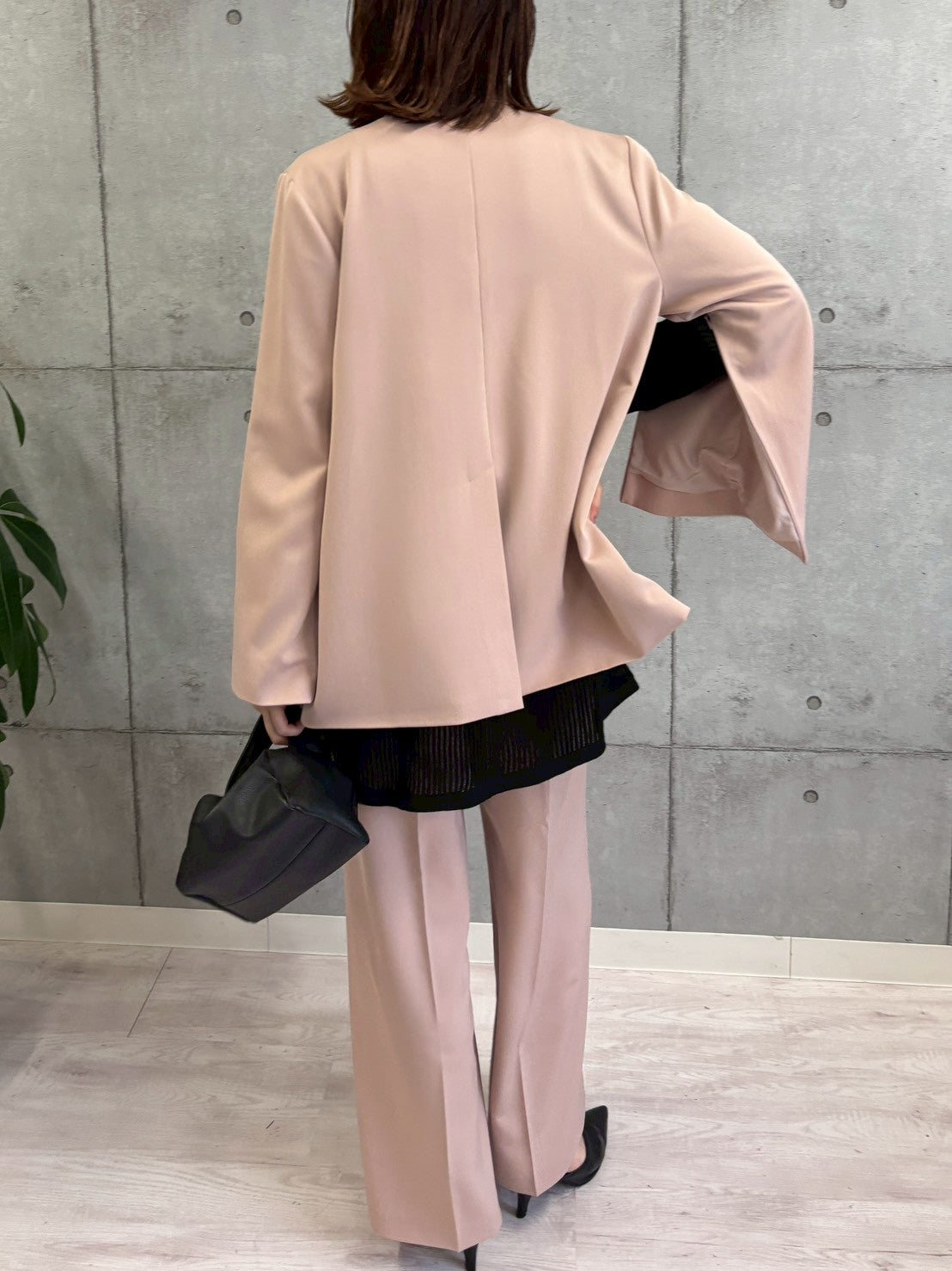 袖スリットダブルジャケット