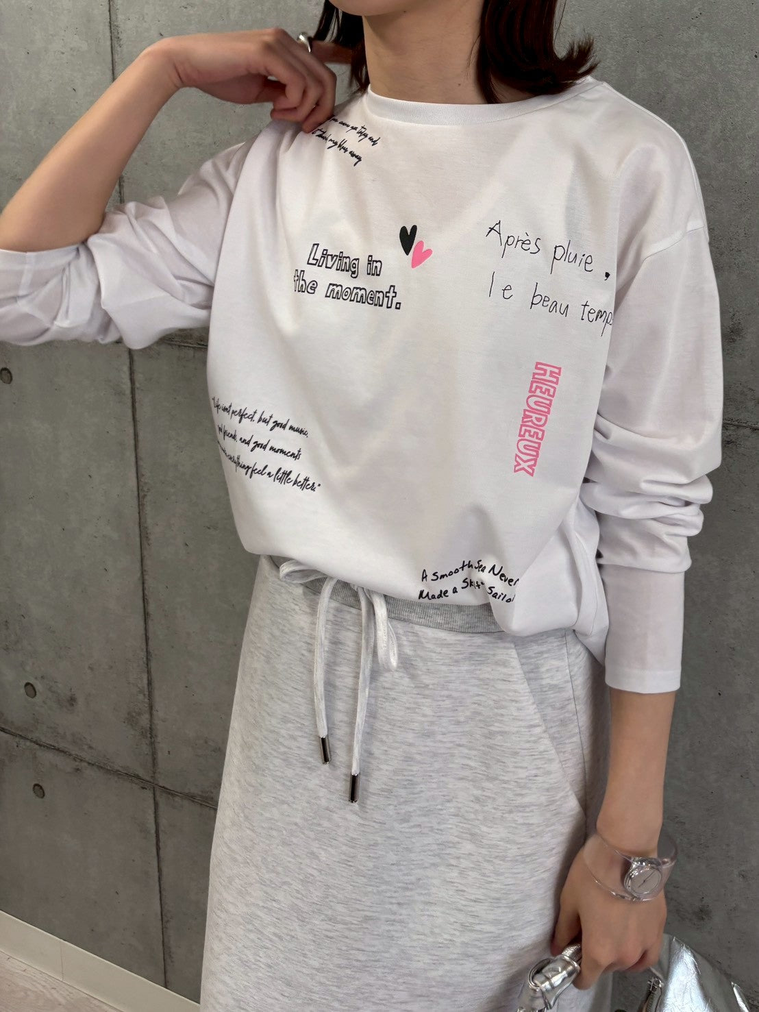 レタリングプリントロングTシャツ