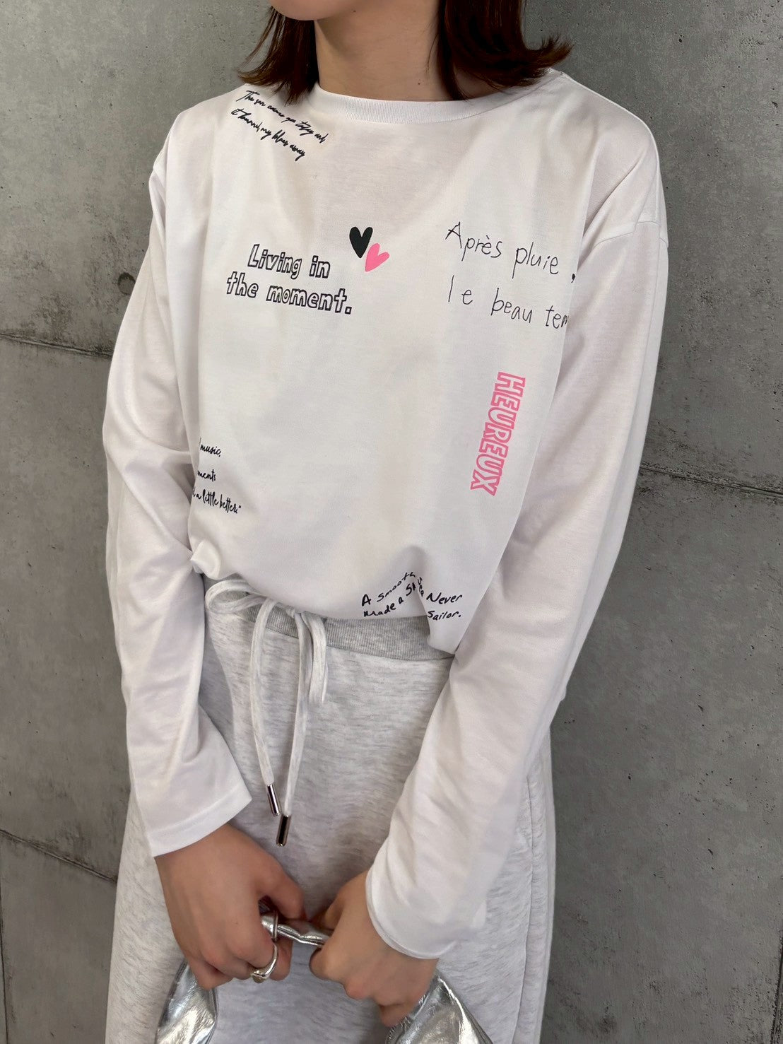 レタリングプリントロングTシャツ