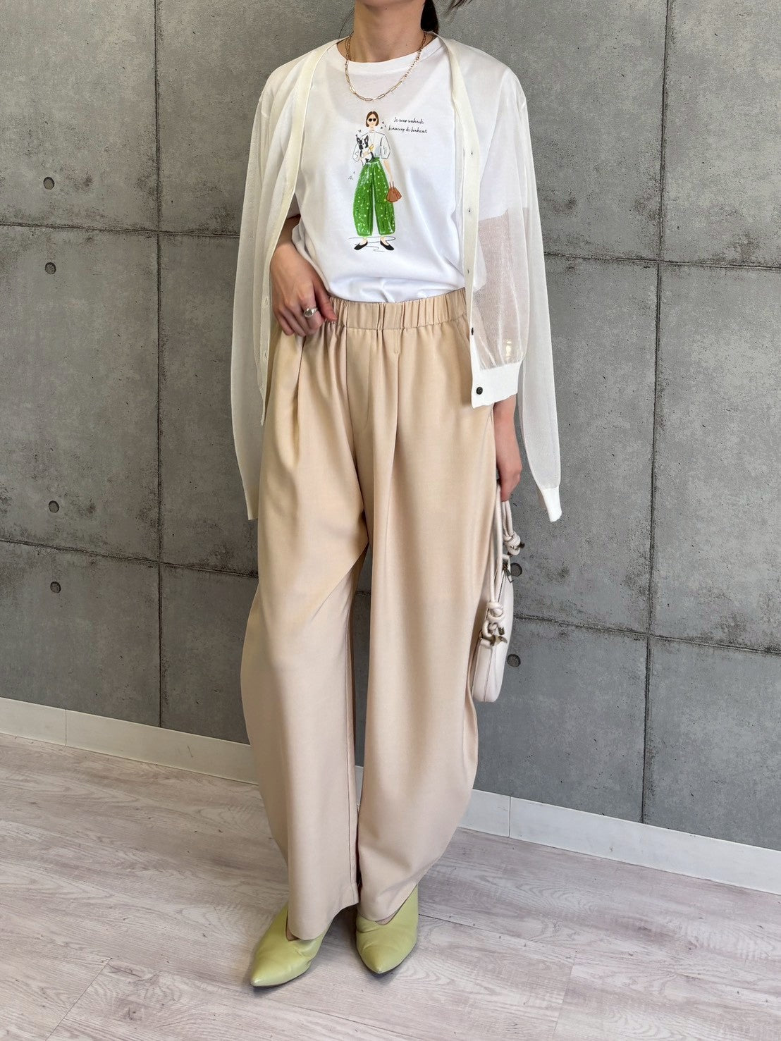 女の子柄Tシャツ.