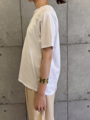 女の子柄Tシャツ