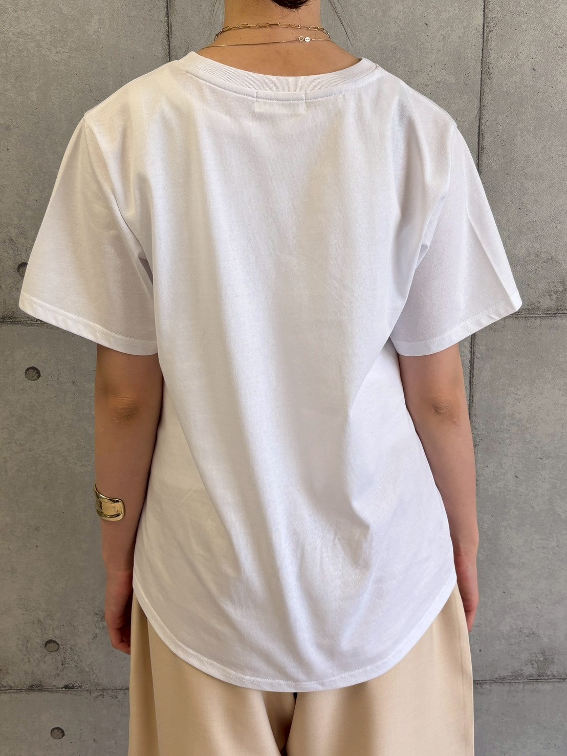 女の子柄Tシャツ