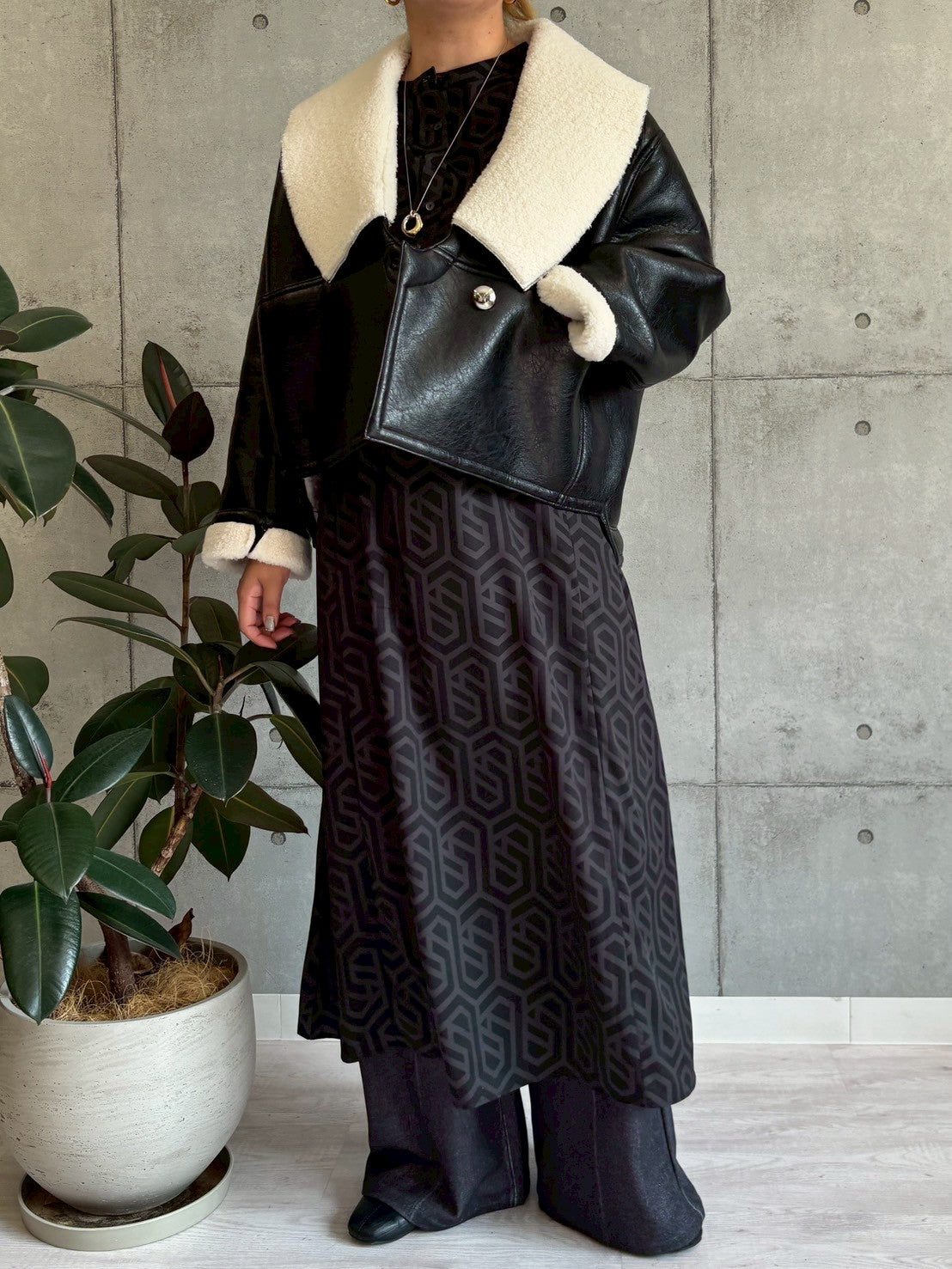 裏ボアフェイクレザージャケット