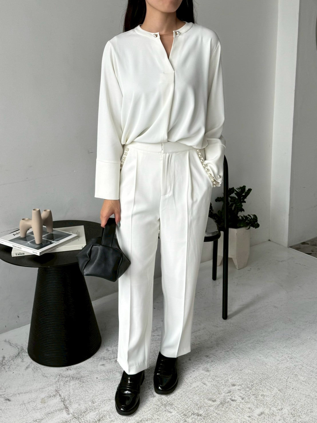 CBアシメパールブラウス