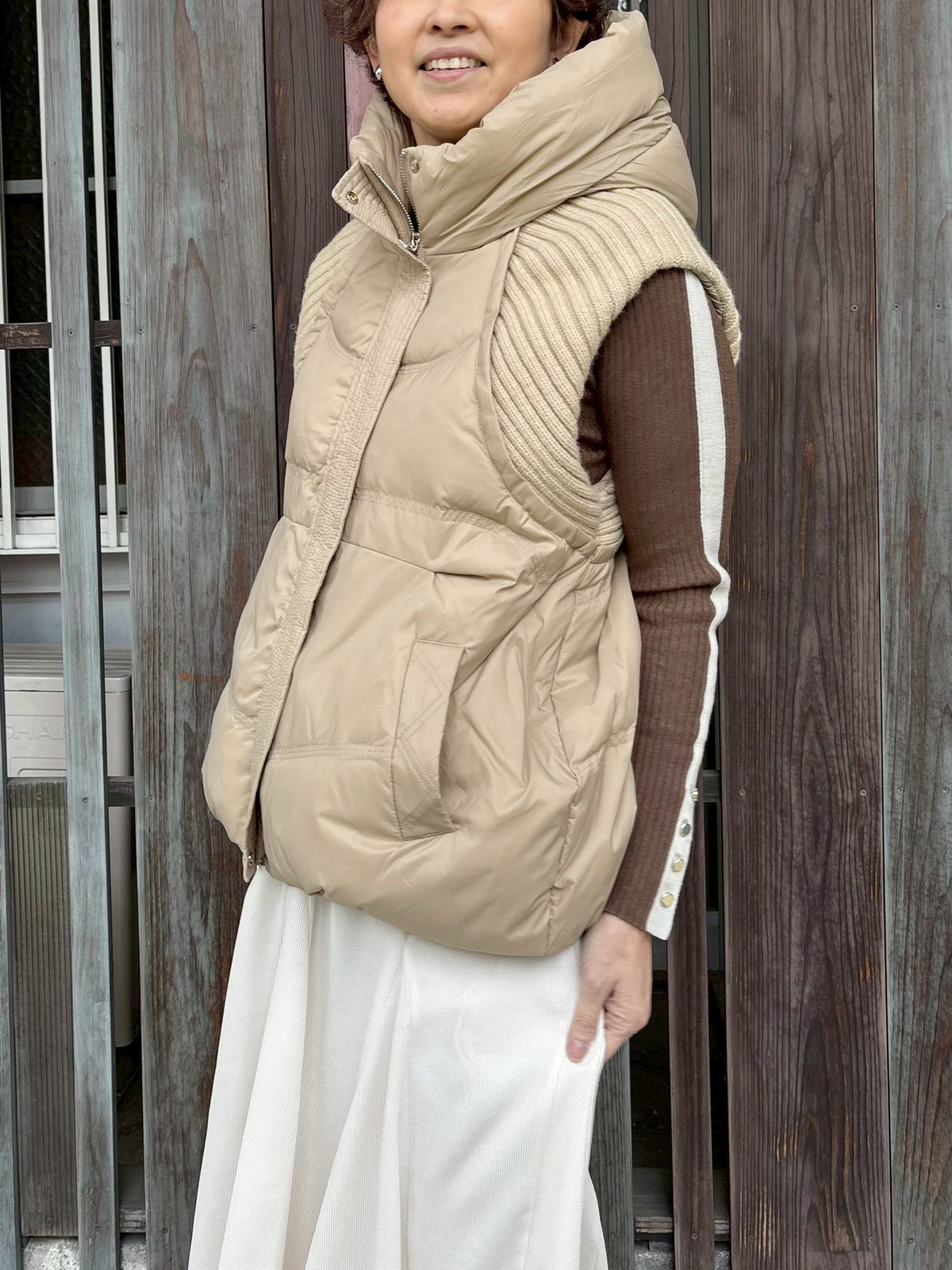 ニット×ダウンベスト