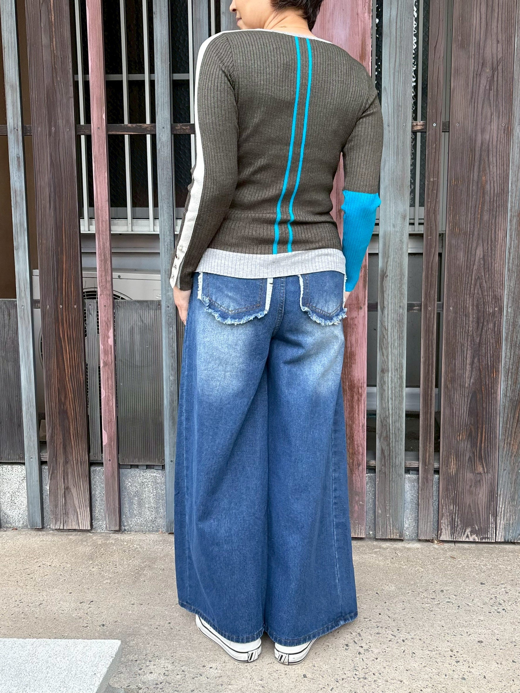 バリアスパターンリブニット