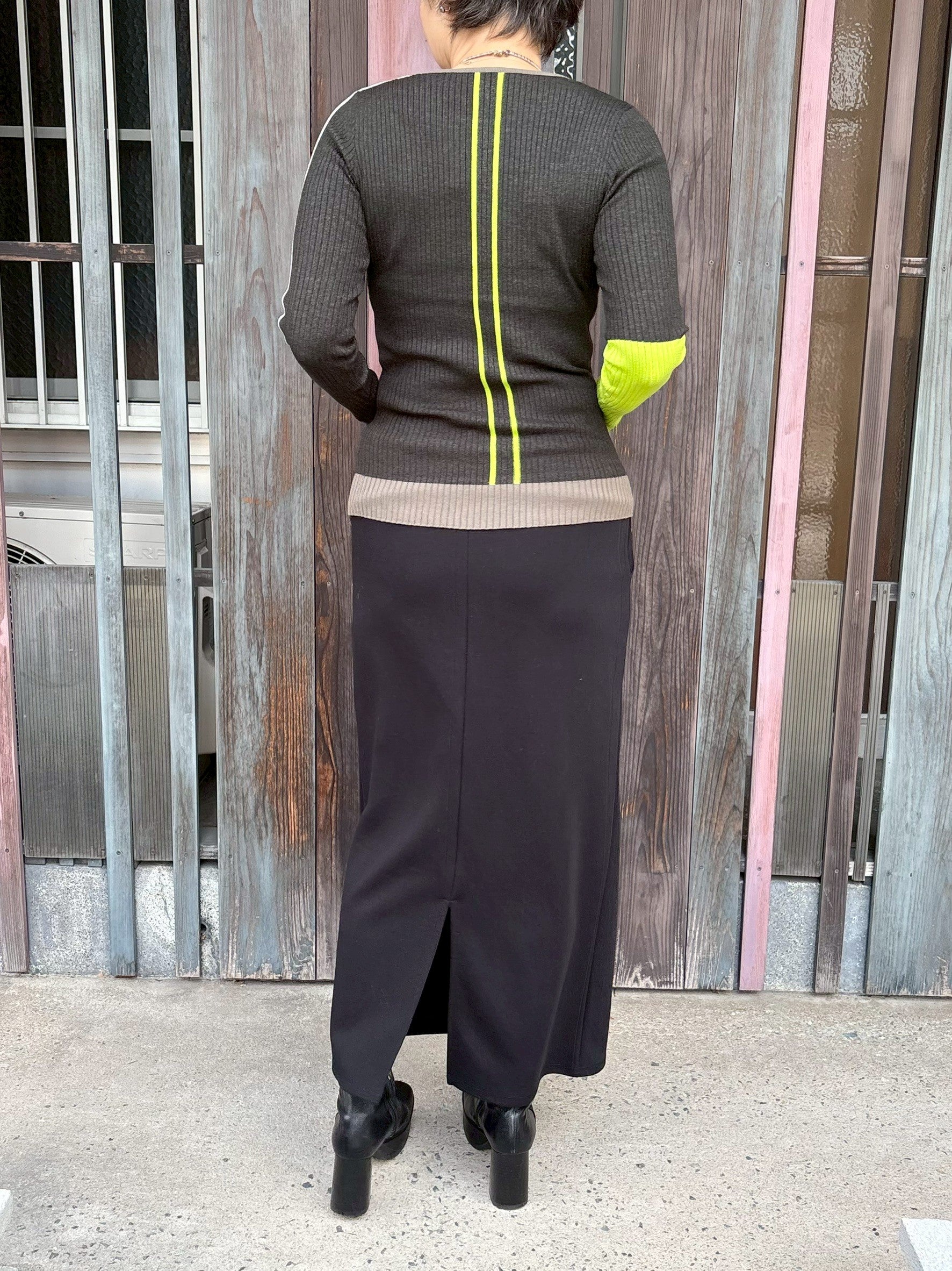 バリアスパターンリブニット