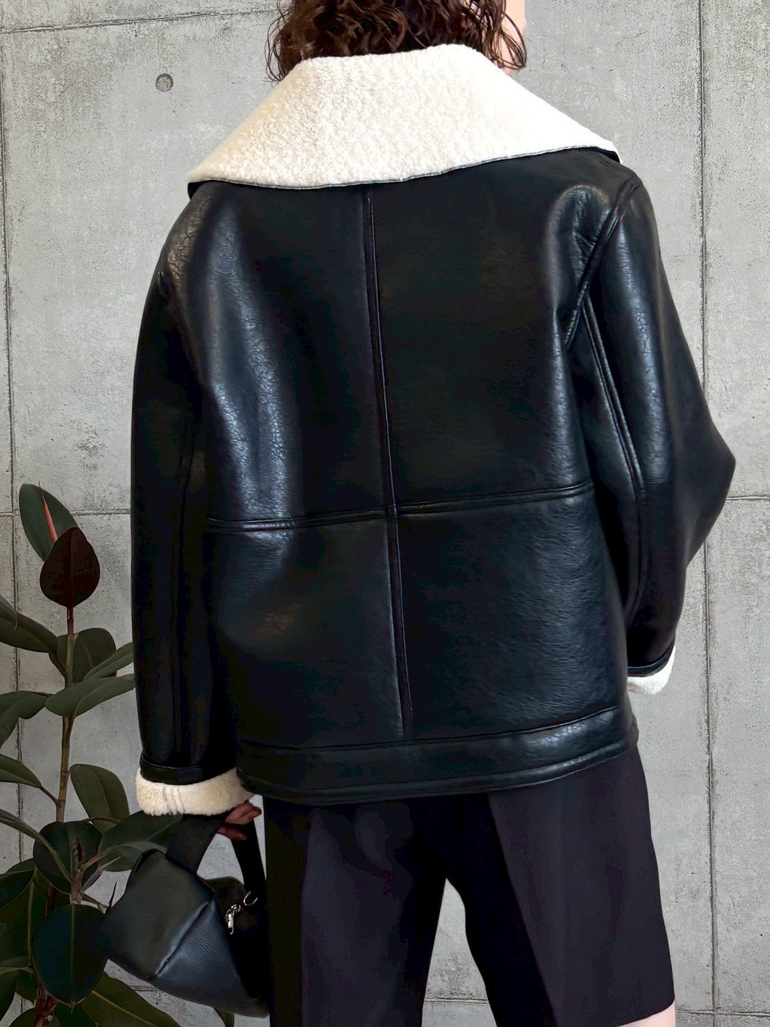 裏ボアフェイクレザージャケット