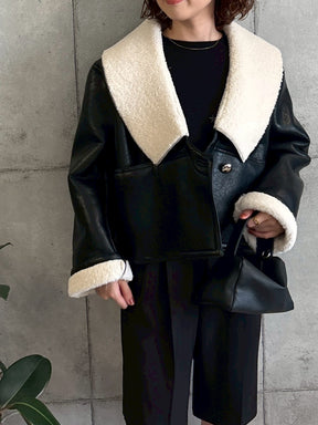 裏ボアフェイクレザージャケット