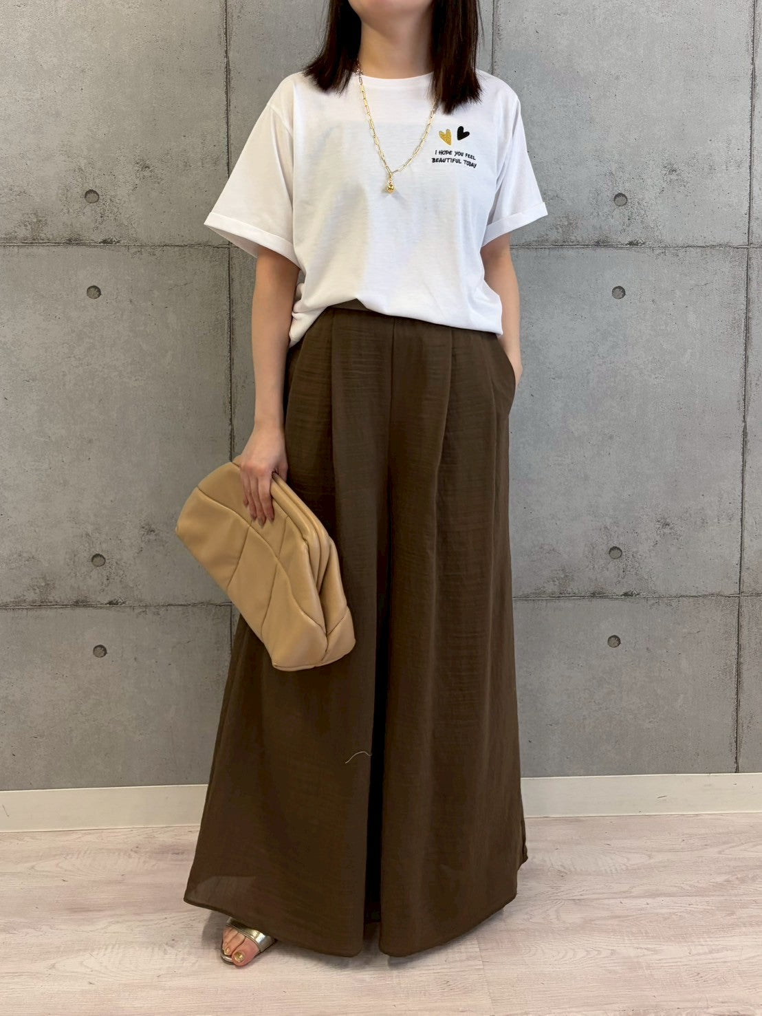 ハート×ロゴ刺繍Tシャツ