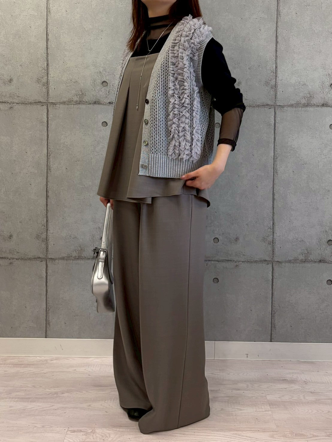 シアーチュールドッキングニット