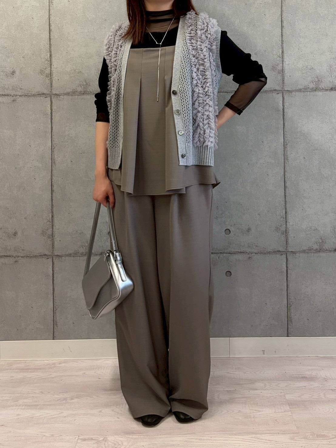 シアーチュールドッキングニット