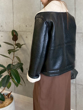 裏ボアフェイクレザージャケット