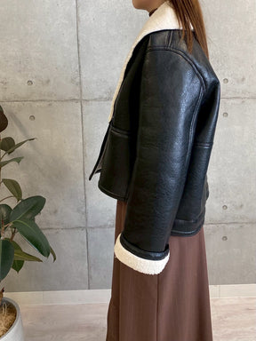 裏ボアフェイクレザージャケット