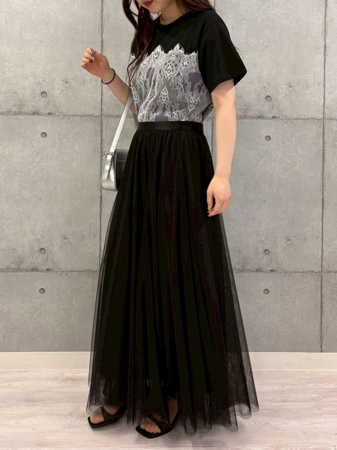 レースビスチェ風Tシャツ