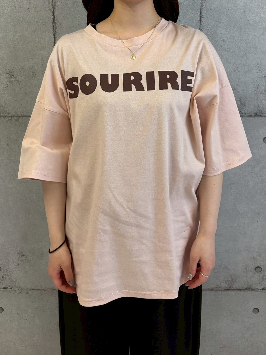 BIGシルエットロゴプリントTシャツ