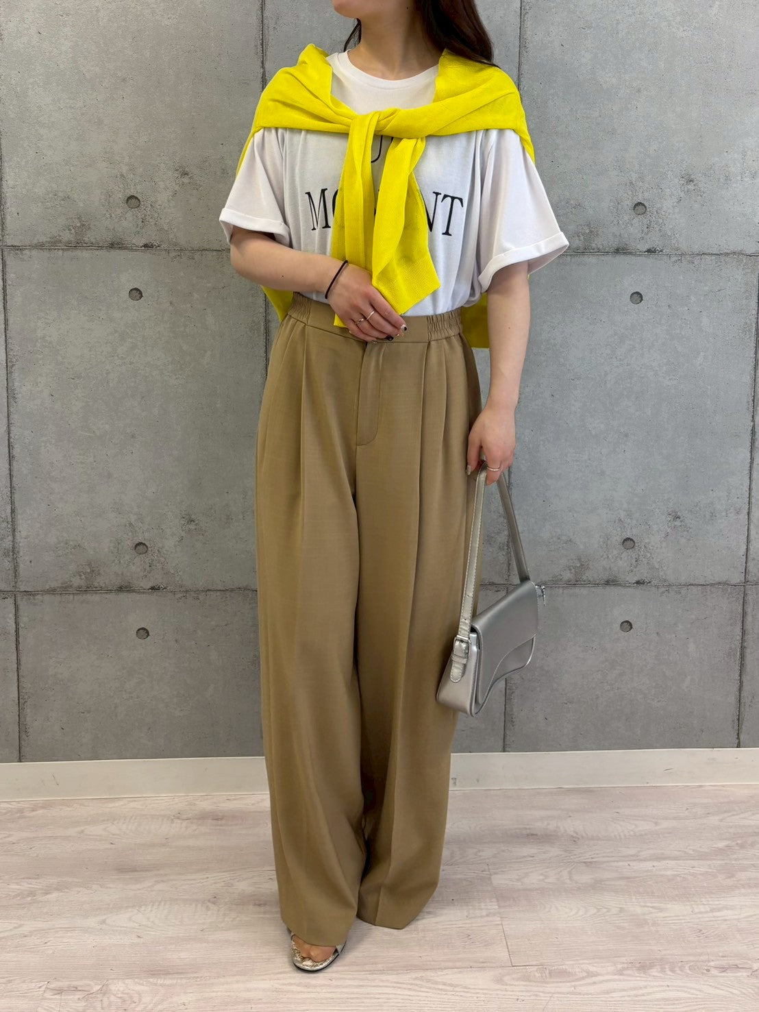 ロゴプリントTシャツ