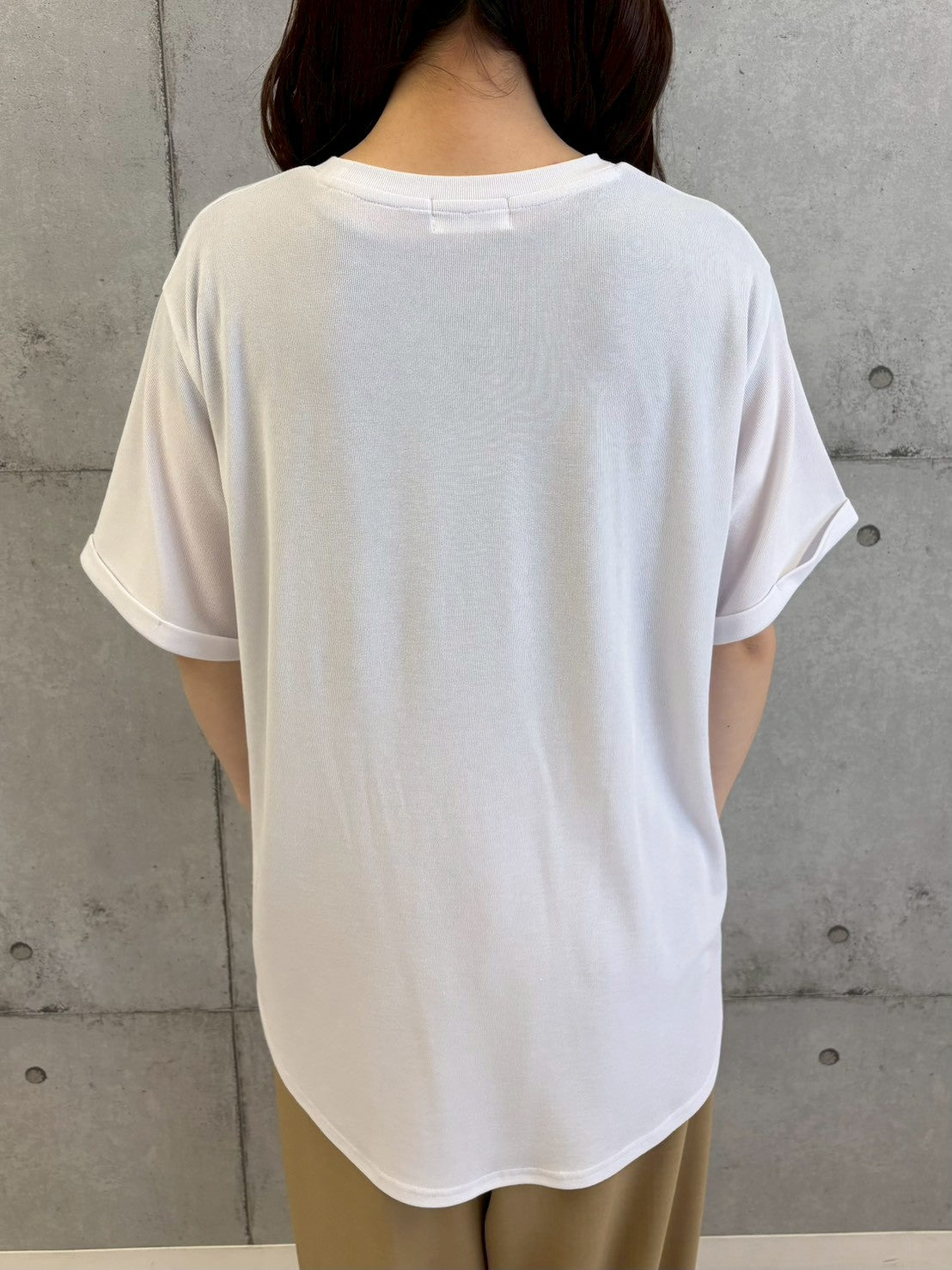 ロゴプリントTシャツ