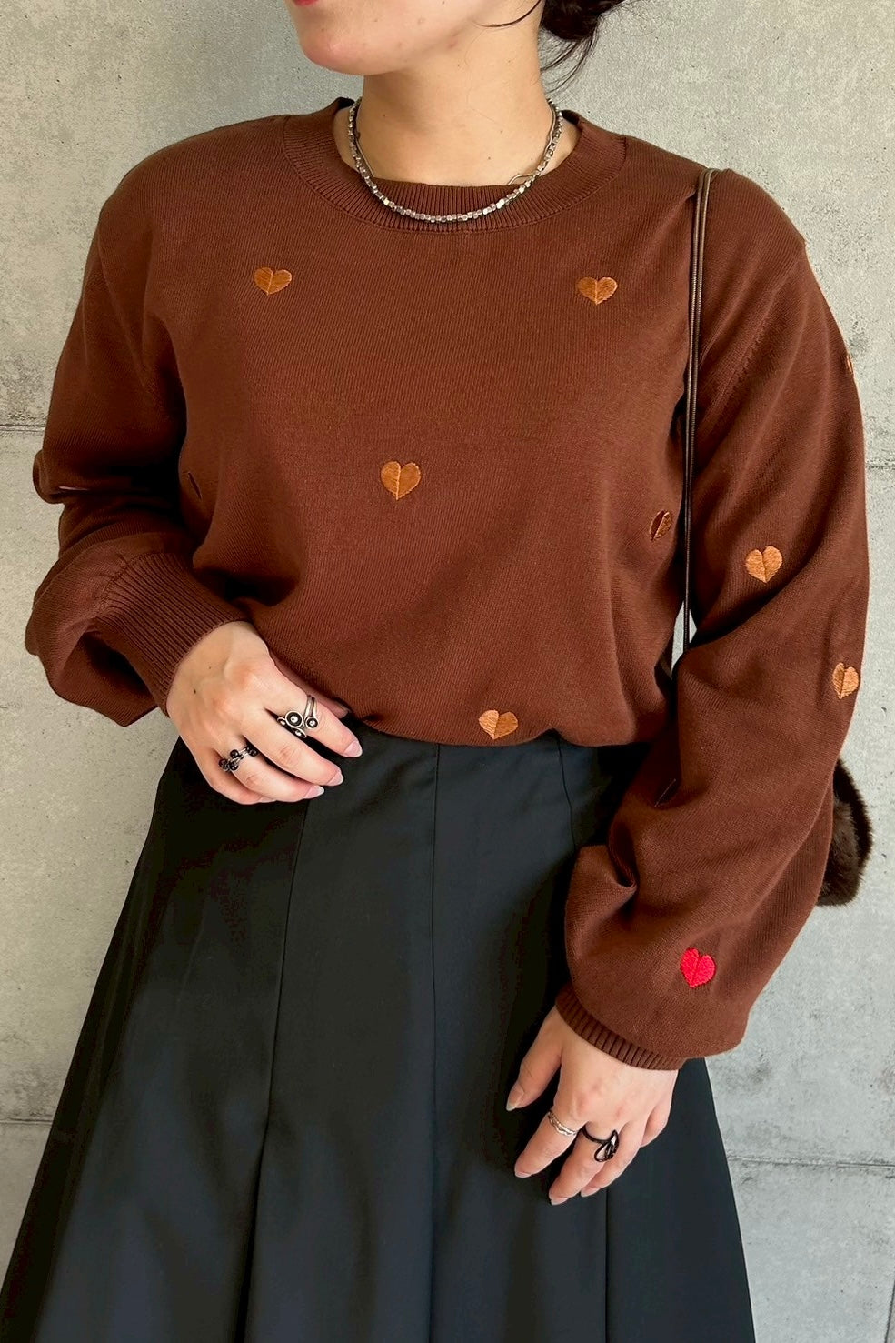 ♡モチーフ刺繍ニット