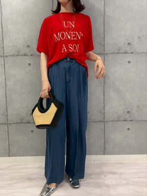 ロゴプリントTシャツ