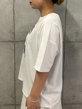 フロッキーロゴプリントTシャツ