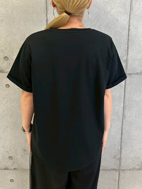 ハート×ロゴ刺繍Tシャツ